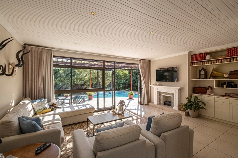 5 Bedroom Property for Sale in Summerstrand Eastern Cape